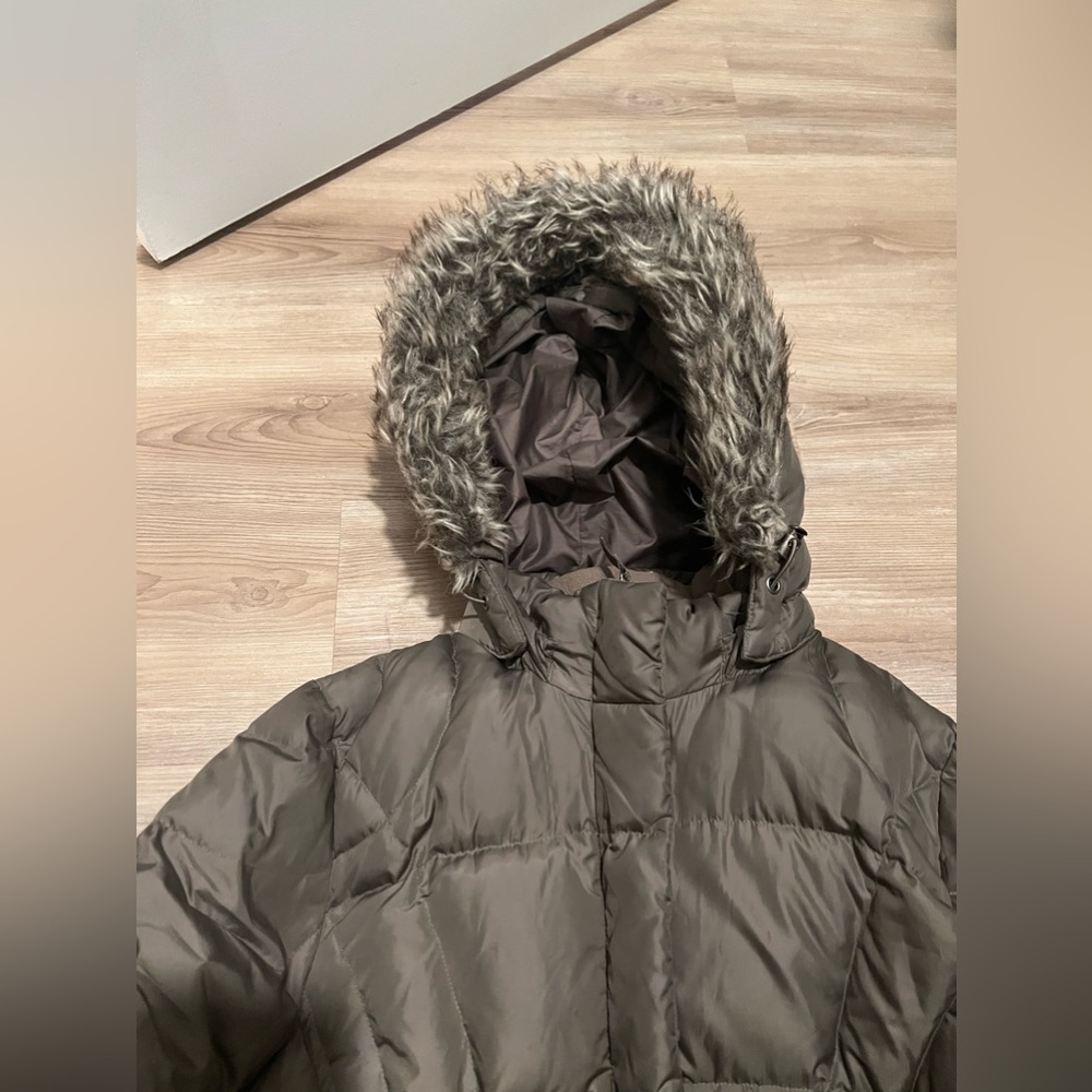 Eddie Bauer Taupe Brown Grey Puffer Fur Fleece Lined goose down parka